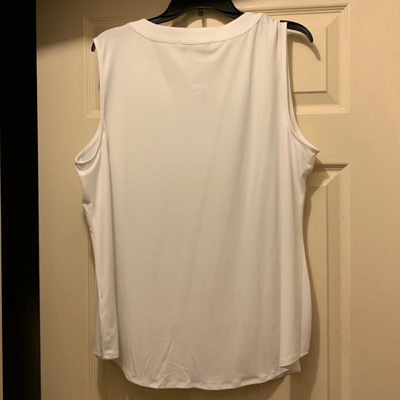 Blouse - Picture 2 of 3